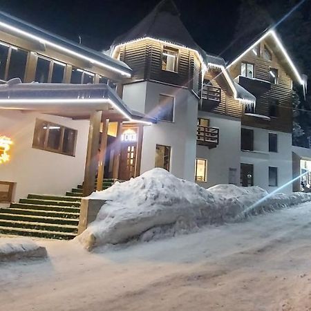 U Stozi Hotel Drahobrat Eksteriør billede